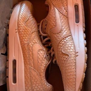 Nike Air Force ones & Nike Air Max’s plus Filas